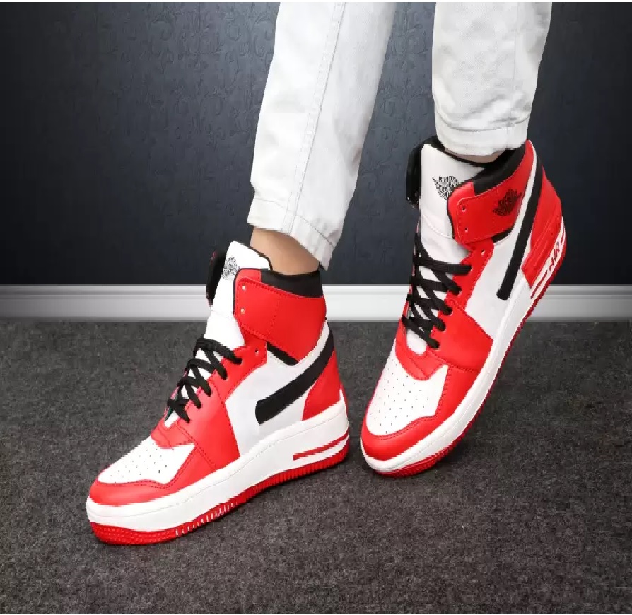 jor sports shoes price